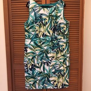 Dressbarn sleeveless leaf print dress 20 plus size